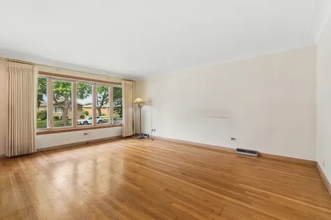 4432 West 100th Place Oak Lawn IL 60453