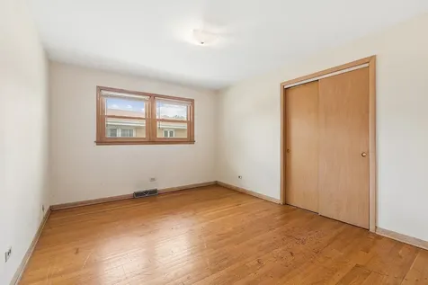 4432 West 100th Place Oak Lawn IL 60453