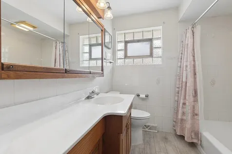 4432 West 100th Place Oak Lawn IL 60453