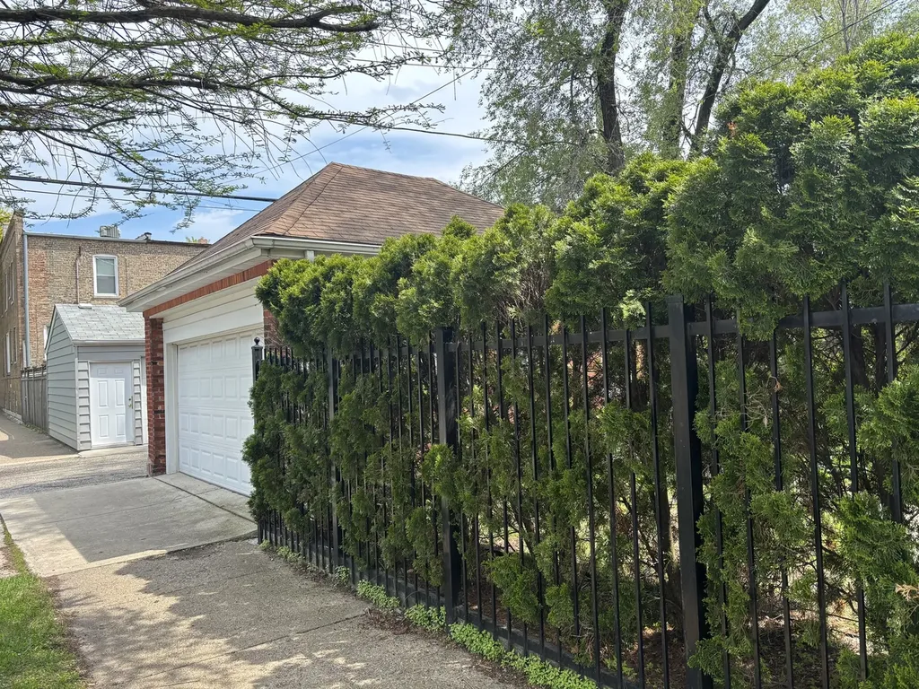 5401 South Maryland Avenue Chicago IL 60615