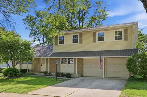 828 North Glenn Drive Palatine IL 60074