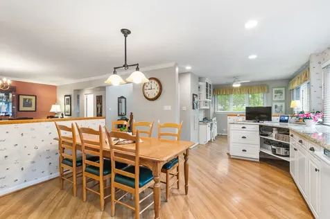 404 Sunset Drive Wilmette IL 60091