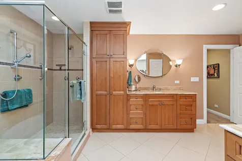 404 Sunset Drive Wilmette IL 60091
