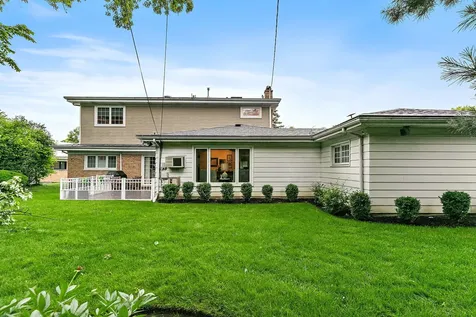 404 Sunset Drive Wilmette IL 60091