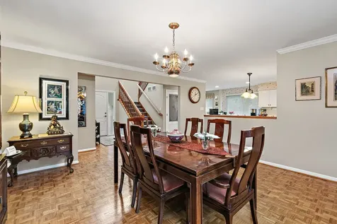 404 Sunset Drive Wilmette IL 60091