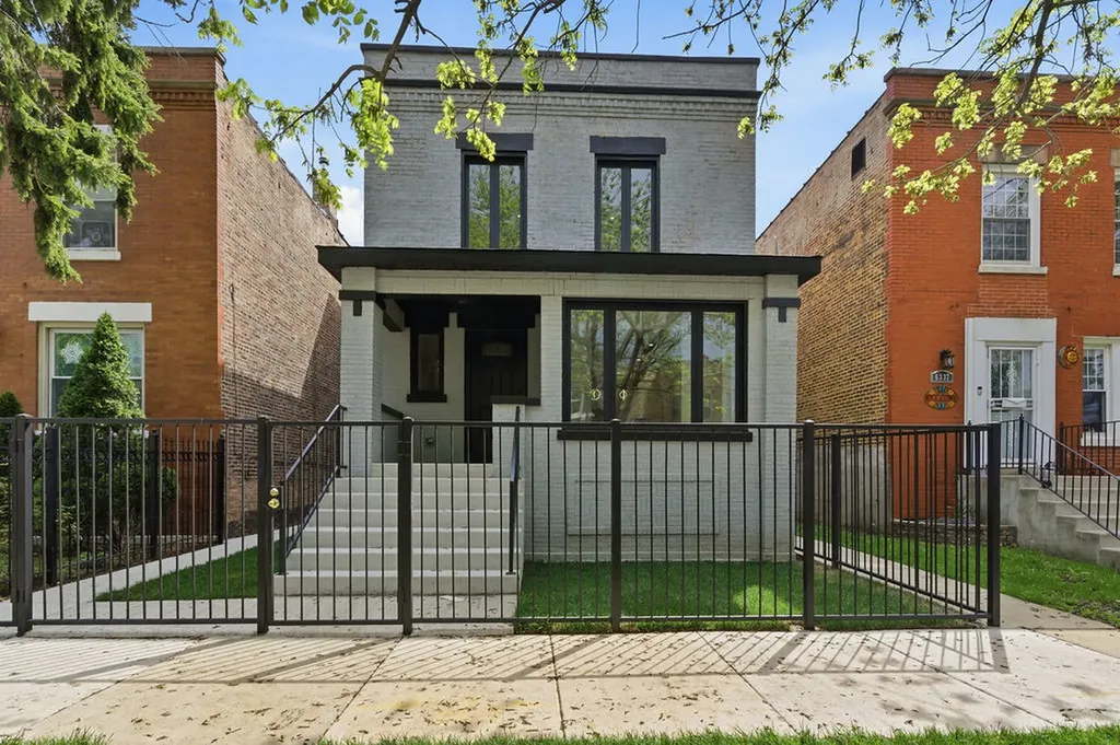 6333 South Maplewood Avenue Chicago IL 60629