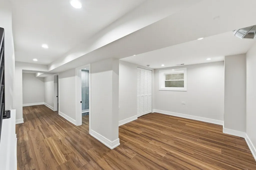 6333 South Maplewood Avenue Chicago IL 60629