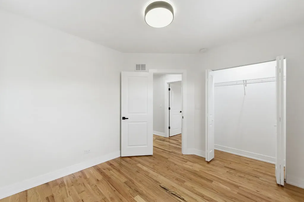 6333 South Maplewood Avenue Chicago IL 60629