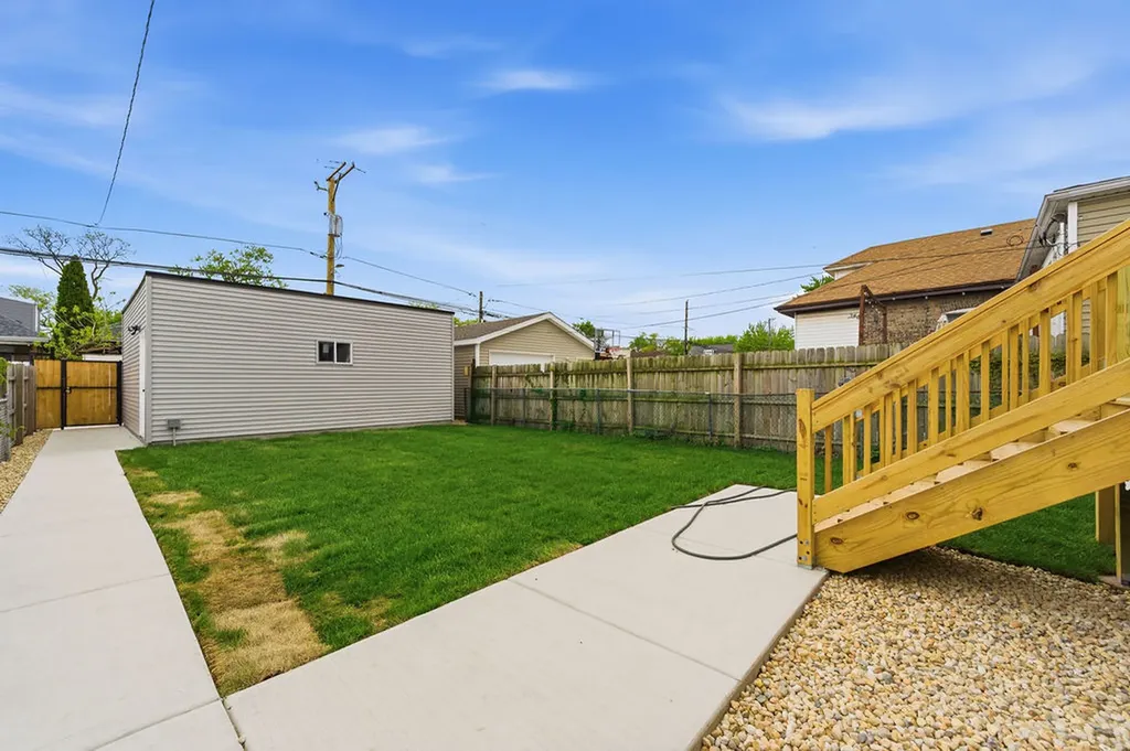 6333 South Maplewood Avenue Chicago IL 60629