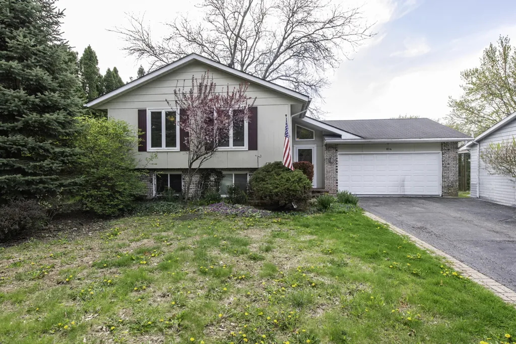 814 Holdridge Avenue Winthrop Harbor IL 60096