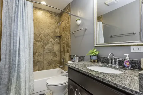 814 Holdridge Avenue Winthrop Harbor IL 60096