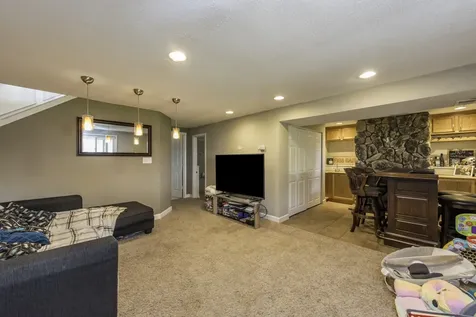 814 Holdridge Avenue Winthrop Harbor IL 60096