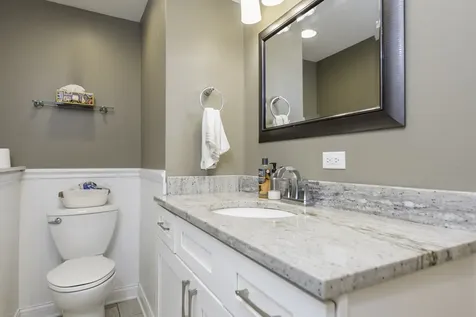 814 Holdridge Avenue Winthrop Harbor IL 60096
