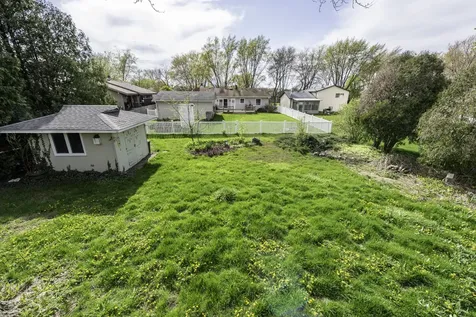 814 Holdridge Avenue Winthrop Harbor IL 60096