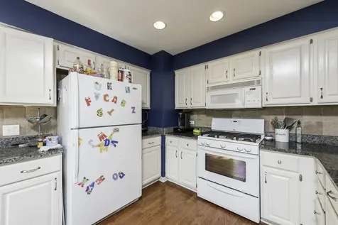 814 Holdridge Avenue Winthrop Harbor IL 60096