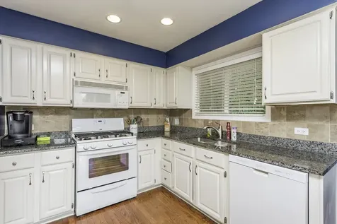 814 Holdridge Avenue Winthrop Harbor IL 60096