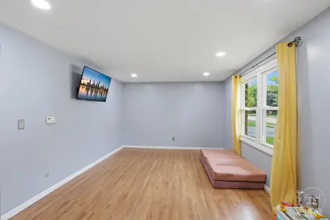 855 Stonewall Drive Bourbonnais IL 60914