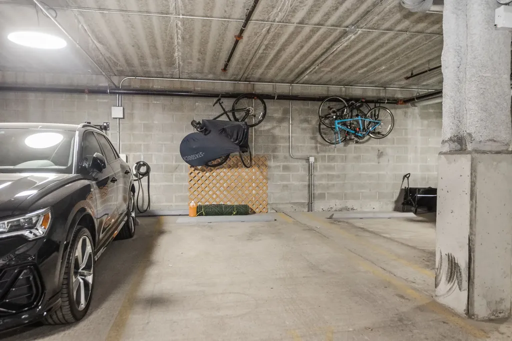 1648 West Division Street Chicago IL 60622
