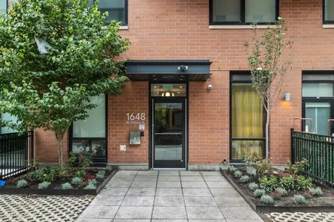 1648 West Division Street Chicago IL 60622