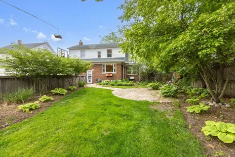 1311 North Richmond Road Mchenry IL 60050
