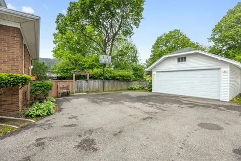 1311 North Richmond Road Mchenry IL 60050