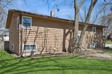 34768 North Oakside Avenue Ingleside IL 60041