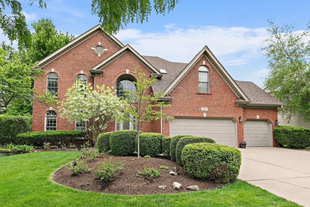 2212 Glouceston Lane Naperville IL 60564