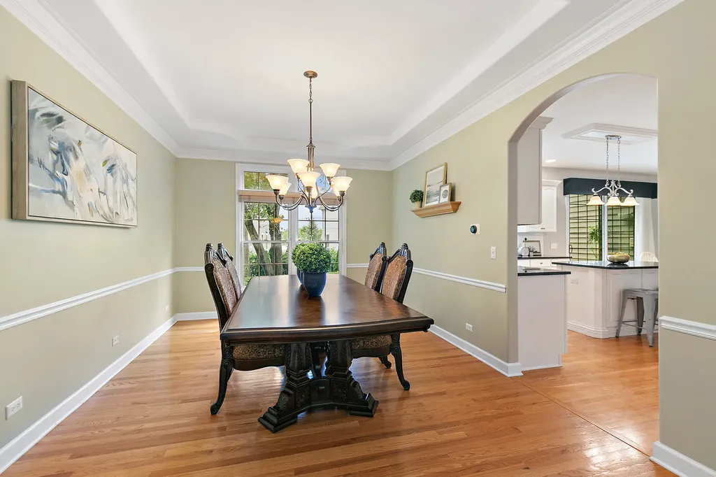 2212 Glouceston Lane Naperville IL 60564