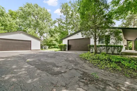 617 South Busse Road Mount Prospect IL 60056