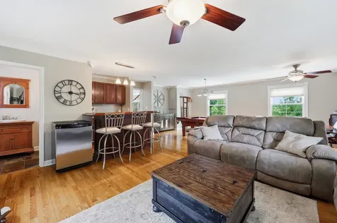 890 Norman Drive Hoffman Estates IL 60192