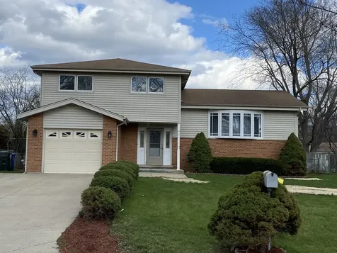 1403 North Sauk Lane Mount Prospect IL 60056
