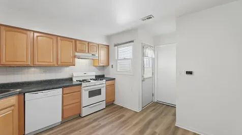 34306 North Birch Lane Gurnee IL 60031