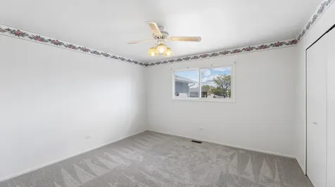34306 North Birch Lane Gurnee IL 60031