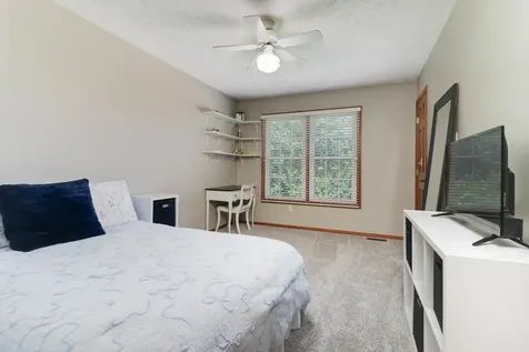 3203 Eagle Crest Road Bloomington IL 61704
