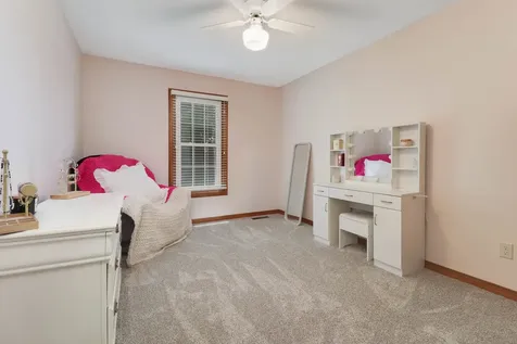 3203 Eagle Crest Road Bloomington IL 61704