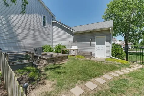 3203 Eagle Crest Road Bloomington IL 61704
