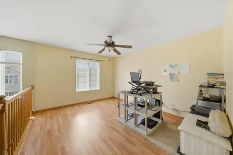 1513 Azalea Circle Romeoville IL 60446