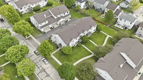 1513 Azalea Circle Romeoville IL 60446