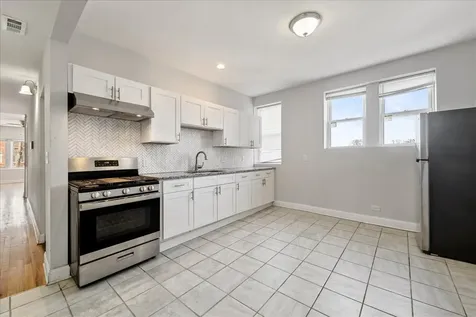 7515 South Essex Avenue Chicago IL 60649
