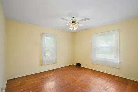 209 Beach Drive Algonquin IL 60102