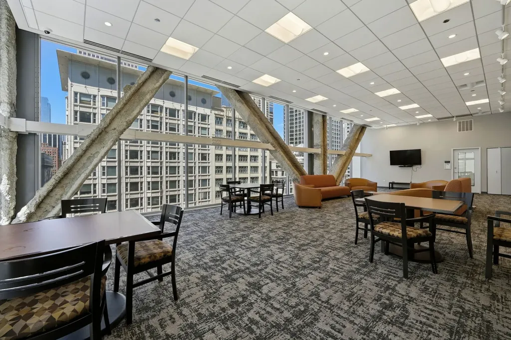 8 East Randolph Street Chicago IL 60601