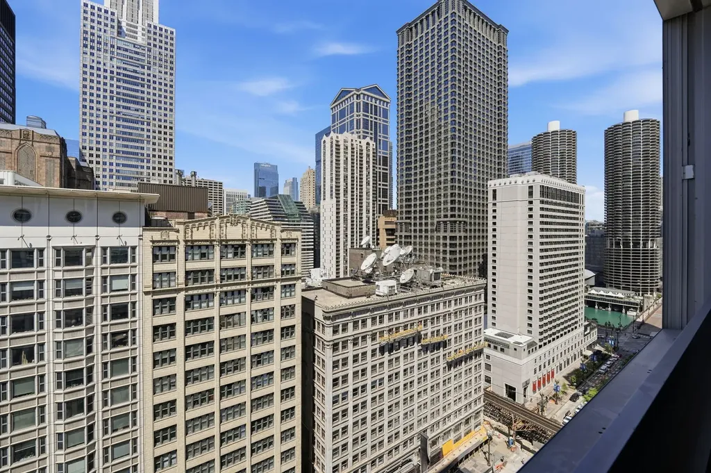 8 East Randolph Street Chicago IL 60601