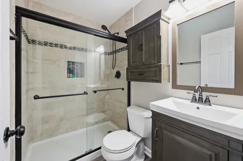 48 Oak Hill Colony Fox Lake IL 60020