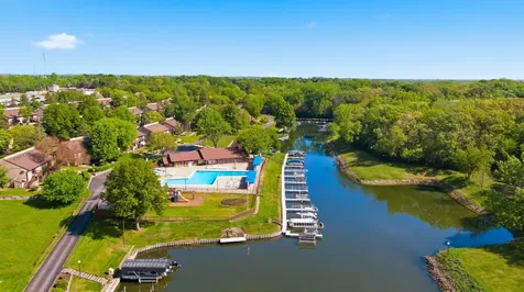 48 Oak Hill Colony Fox Lake IL 60020