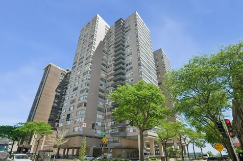 6301 North Sheridan Road Chicago IL 60660