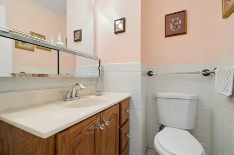 6301 North Sheridan Road Chicago IL 60660