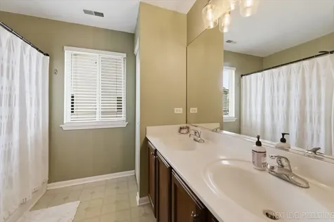 324 Alexis Street Plano IL 60545