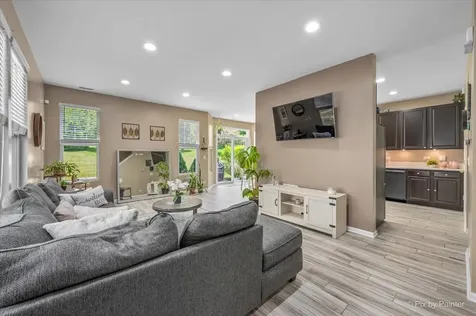 6566 Marble Lane Carpentersville IL 60110