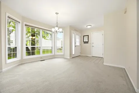 325 Stillwater Court Wauconda IL 60084