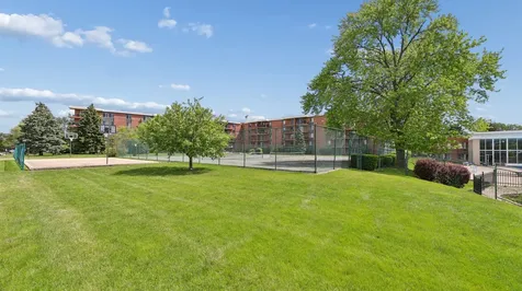 18 East Old Willow Road Prospect Heights IL 60070